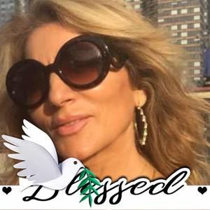 Meet your Posher, Alice